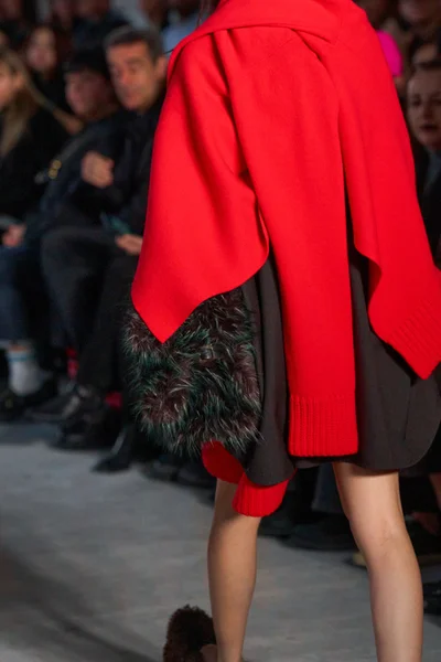 Look 39